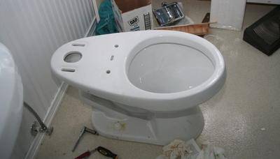 So entfernen Sie eine alte Toilette: Ein Überblick über die Technologie zur Demontage alter Rohrleitungen