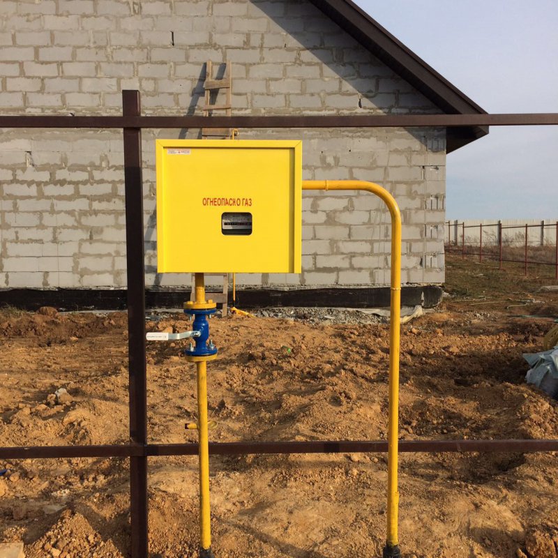 Gas in einem Privathaus: Wie arrangieren, leiten? und warum ist Gas entlang der Grundstücksgrenze nur die halbe Miete? auf der Nedvio-Website
