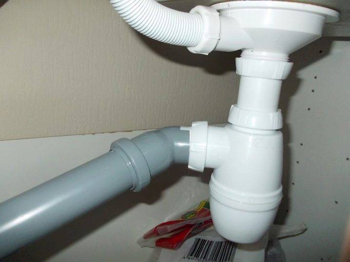 Wie montiert man einen Waschbeckensiphon? Einbau in Küche und Bad, Einbau und Austausch, Einbau eines Siphons mit Überlauf und Anschlussplan, Wechsel und Demontage, Einbau richtig