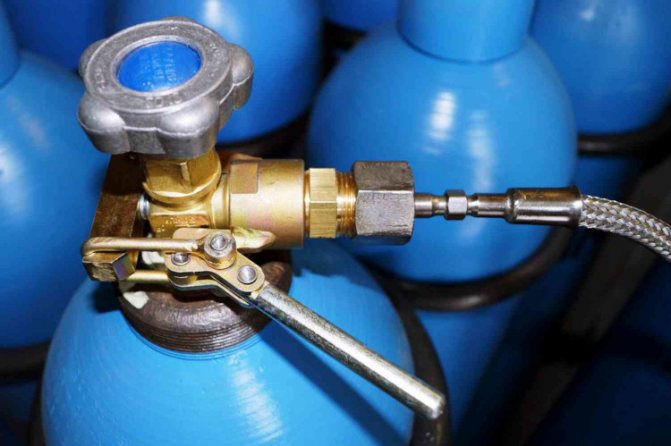 Tankning af gaspatroner til brændere med egne hænder: instruktioner til forskellige typer cylindre