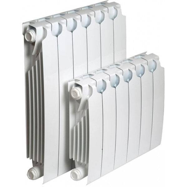 Hvordan man vælger en bimetal radiator til opvarmning: hjælp til begyndere i 