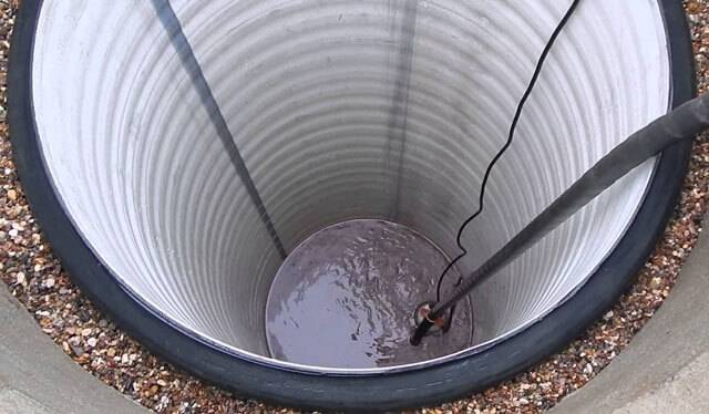 Kunststoffeinsatz im Schacht: Schritt-für-Schritt-Installationsanleitung