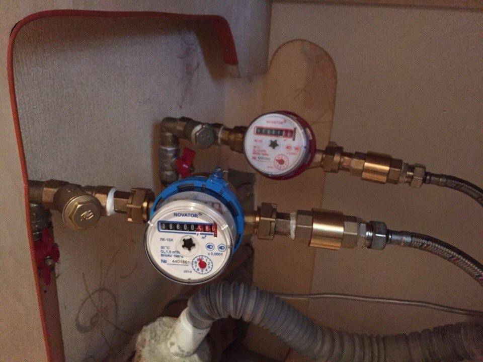 Einen Wasserzähler selbst austauschen: Ist es möglich und wie kann man ihn selbst austauschen, was wird für eine nicht autorisierte Installation in einer Wohnung verwendet, was ist die Geldstrafe?