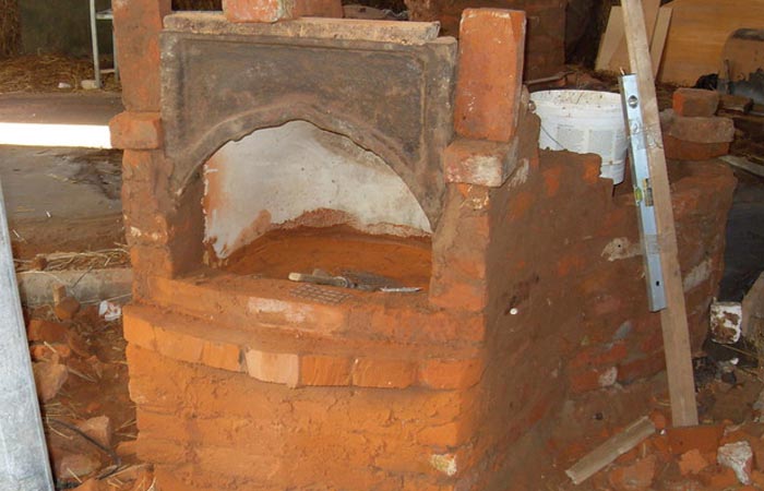 Do-it-yourself-Ofen aus einer alten gusseisernen Wanne – Schritt-für-Schritt-Anleitung