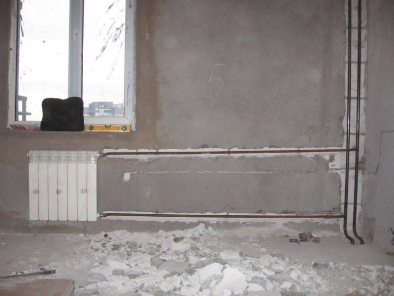 En enkel måde at foretage hurtige reparationer i en lejlighed med ujævne vægge