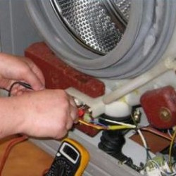 Reparatur der Waschmaschinentür zum Selbermachen: Reparaturtipps