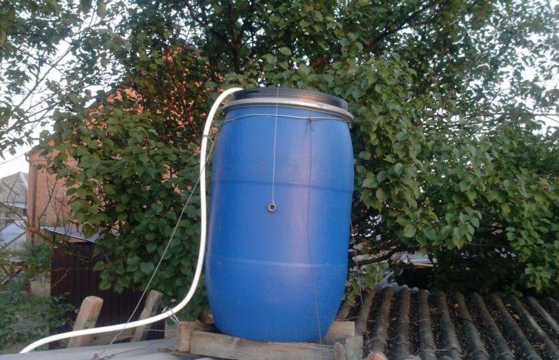 8 Tipps zum Organisieren einer Sommerdusche auf dem Land mit eigenen Händen