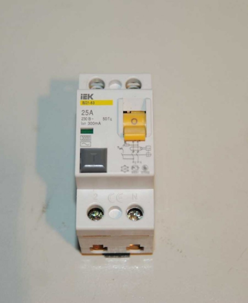 Was ist RCD: Gerät, Funktionsprinzip, vorhandene Typen und Kennzeichnung von RCD