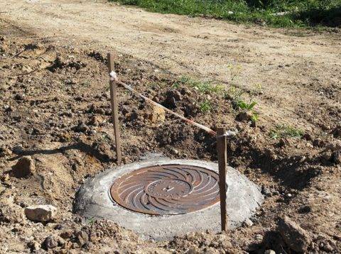 Gebäudeinterne Wasserversorgung und Kanalisation: Standards, Normen und Anforderungen