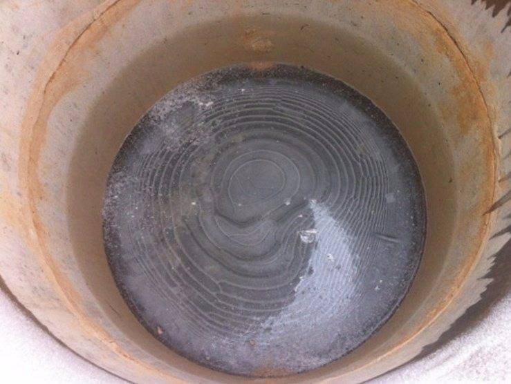 Mit den eigenen Händen einen Brunnen erwärmen oder wie man im Winter nicht ohne Wasser bleibt