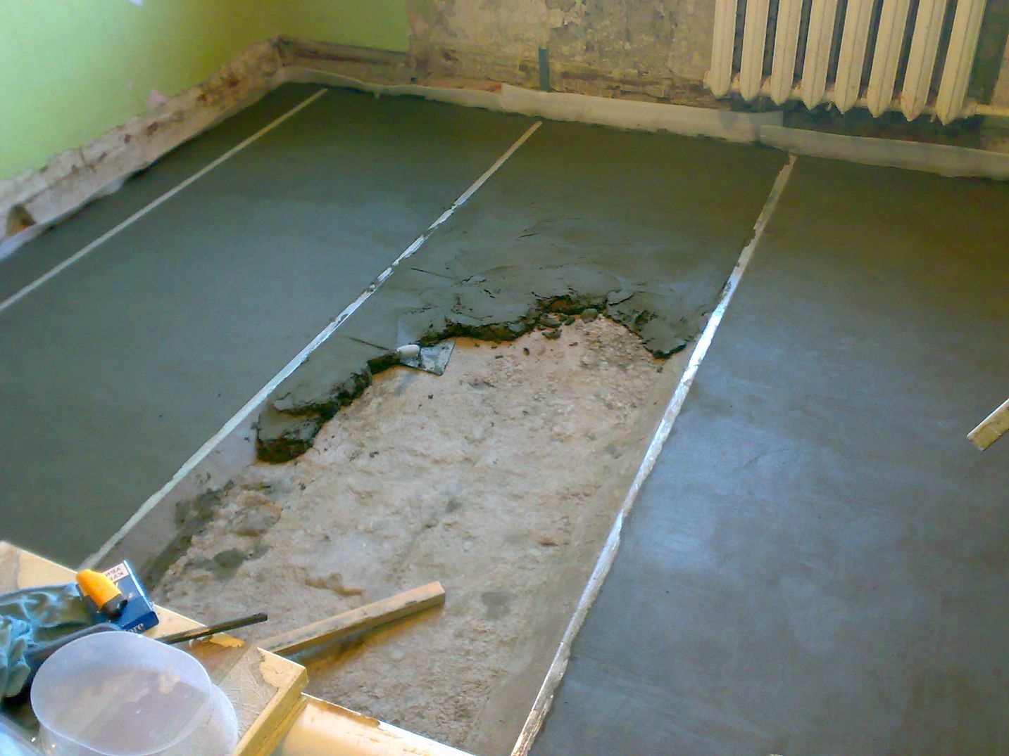 Nivellieren des Bodens - Estrich für Laminat, Linoleum oder Fliesen