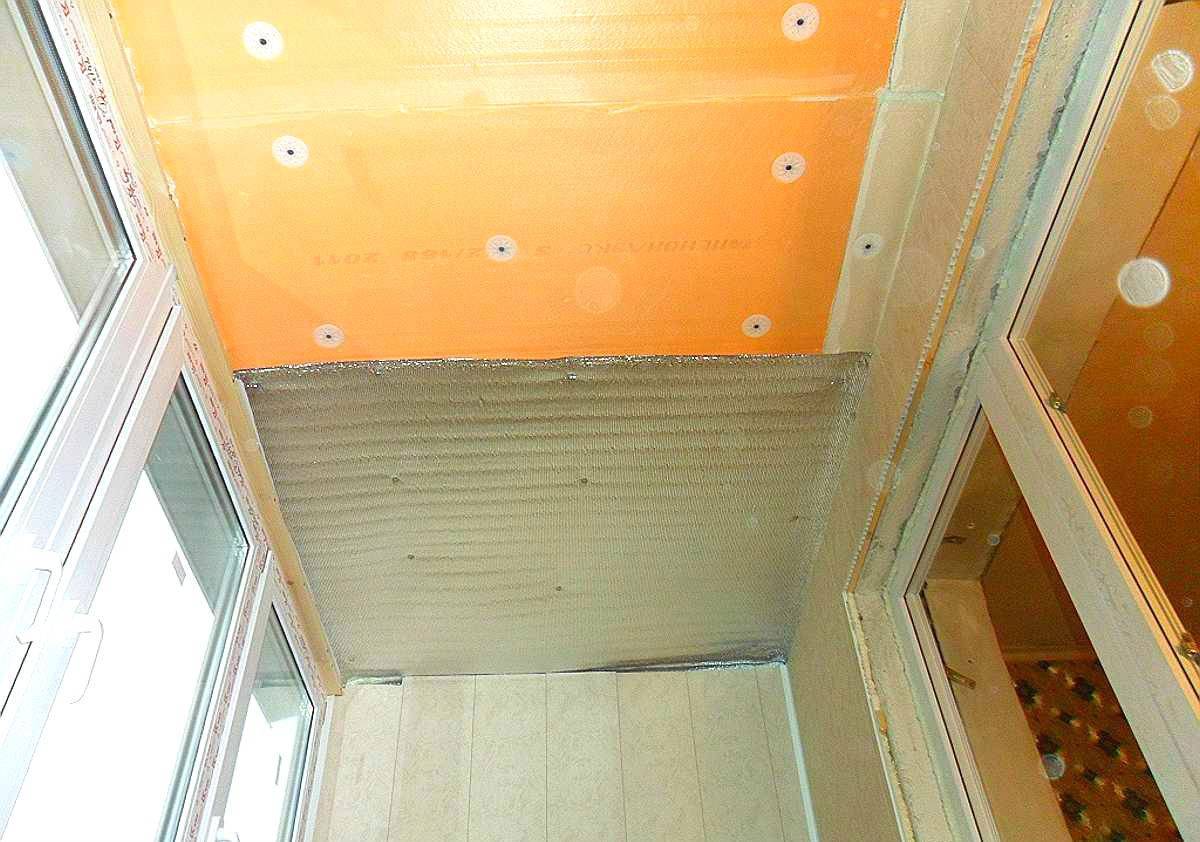 Schritt-für-Schritt-Anleitung zum Erwärmen der Decke auf Balkon und Loggia