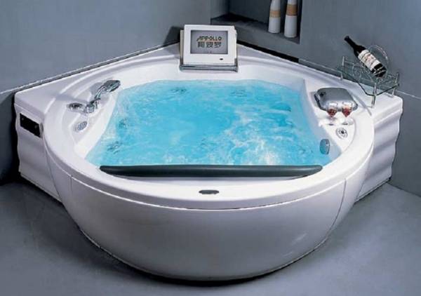 Whirlpool und Hydromassage-Ausrüstung