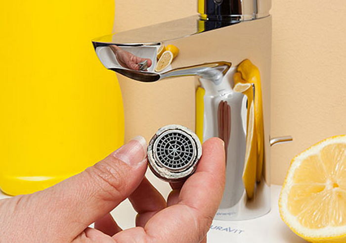 Warum braucht man einen Luftsprudler für den Mixer und wie kann man ihn selbst wechseln?