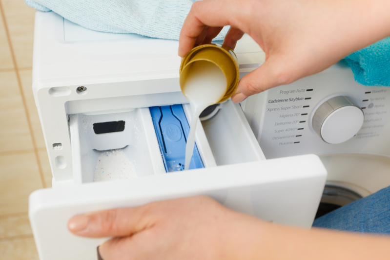 Hvor skal du lægge pulveret i din vaskemaskine: hvordan du vælger det rigtige rum