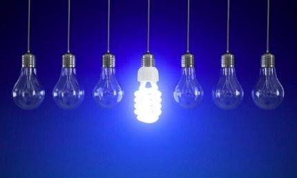 Intelligente Lampe: Verwendungsmerkmale, Typen, Gerät + Überprüfung der besten Glühlampenmodelle