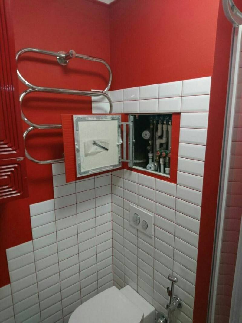 Sådan skjuler du rør på badeværelset: en oversigt over de bedste måder at maskere rørledningen på