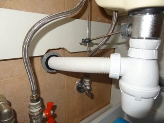 Udskiftning af vandhane på badeværelset