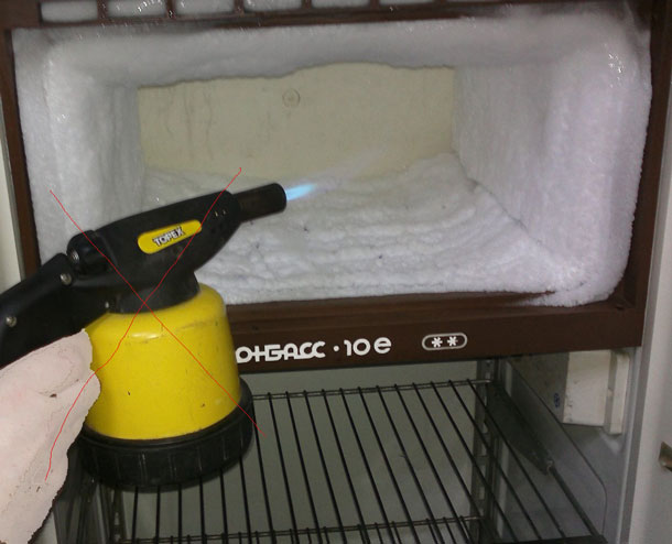 Sådan afrimmer du et køleskab korrekt og hurtigt: trin-for-trin-guide