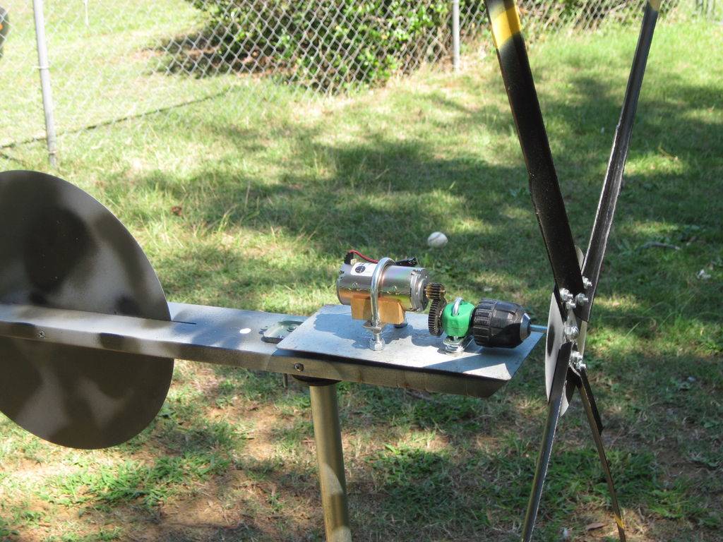 Windgenerator zum Selbermachen: eine Windmühle und ein Generator, ein 220-V-Stromgenerator, wie man eine Generation für ein Zuhause herstellt