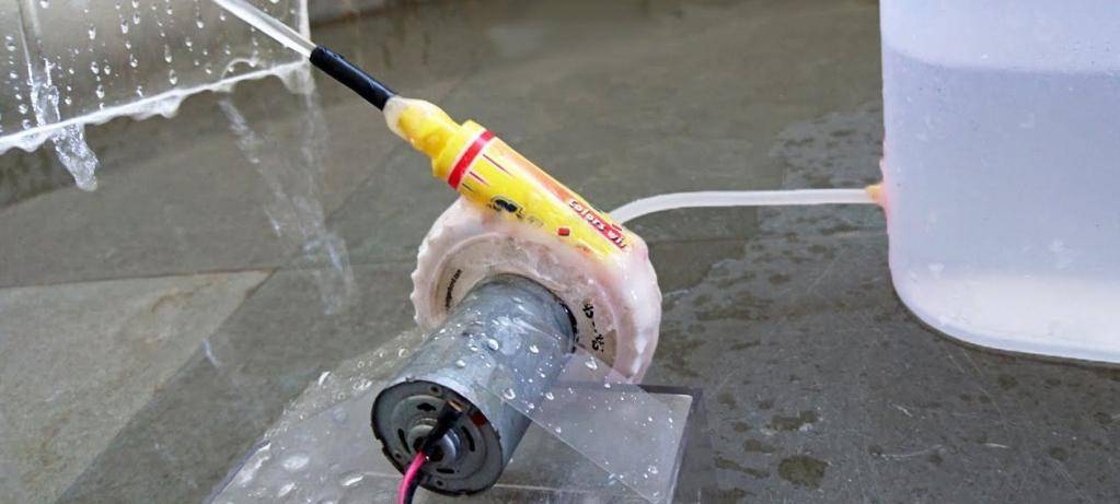 Manuelle Wasserpumpe zum Selbermachen - Tipps zum Erstellen einfacher Designs