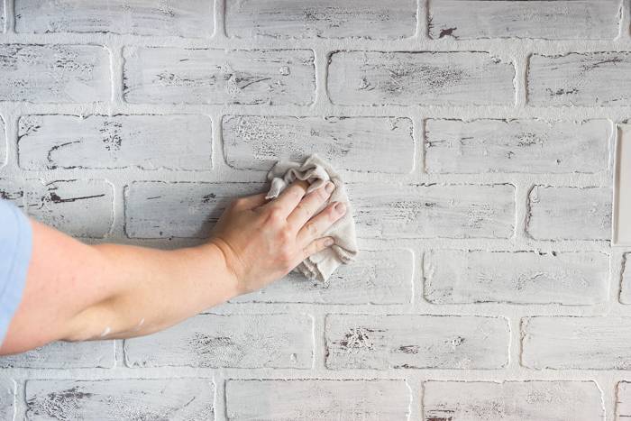 Do-it-yourself-Mauer aus Kitt Vorteile, Vorbereitung und Veredelung