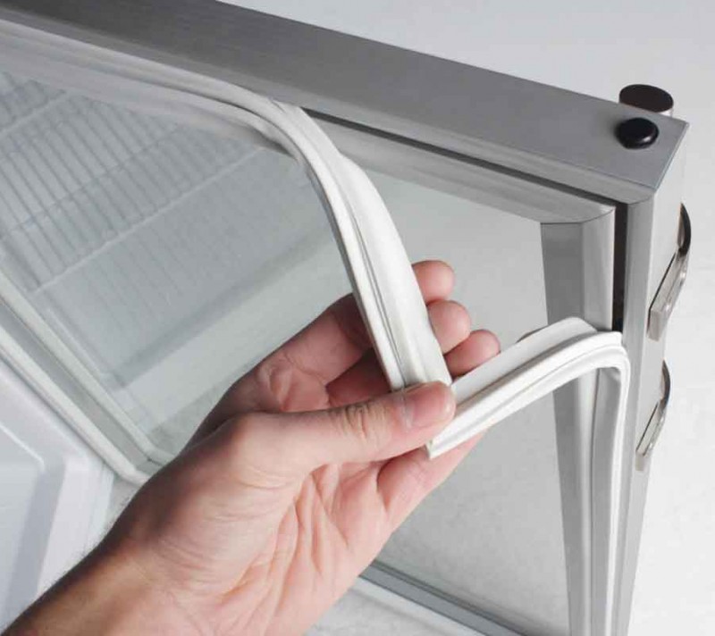 Hvorfor køleskabet ikke fryser: almindelige fejlfunktioner og løsninger