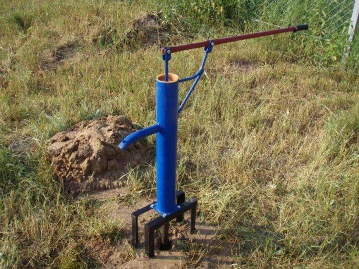 Wie man selbstständig Wasser aus einem Brunnen ins Haus bringt