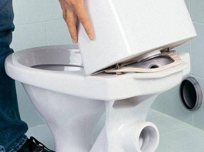 So reparieren Sie eine Toiletteninstallation: Beliebte Pannen und wie man sie behebt