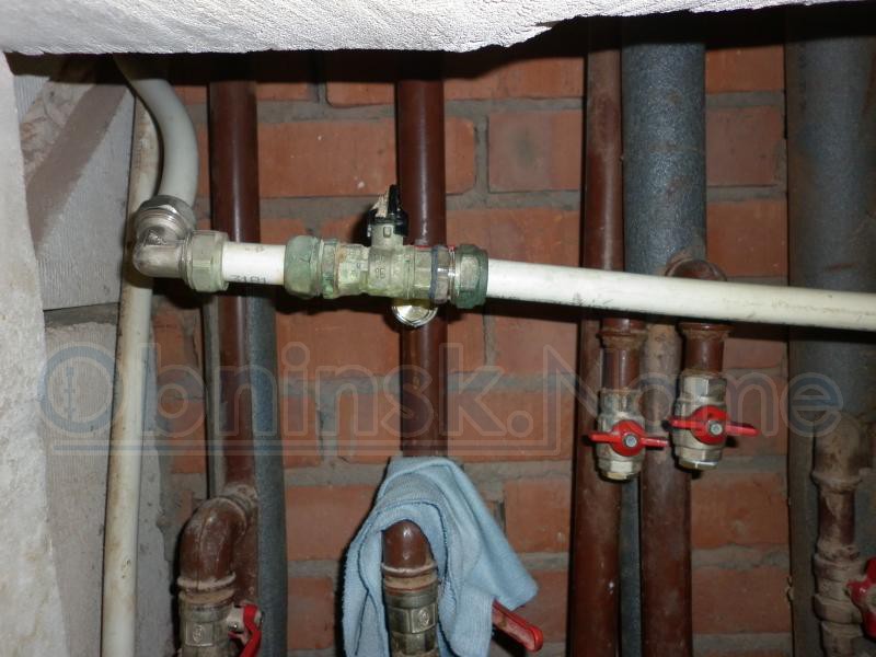 Gasschläuche für Gasherde: Sorten, Auswahlmöglichkeiten und Feinheiten der Verbindung