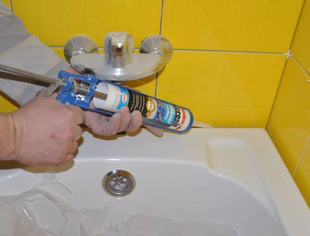 10 Möglichkeiten, die Fuge zwischen Bad und Wand sicher abzudichten