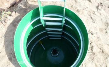 Indsæt i en beton septiktank: hvordan vandtæt med en plastindsats