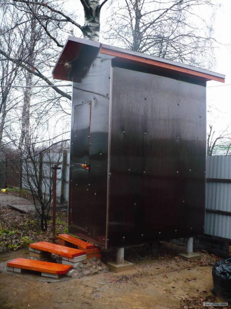 Tank für eine Sommerdusche: Tipps zur Auswahl eines fertigen Modells + wie man ein hausgemachtes Produkt baut
