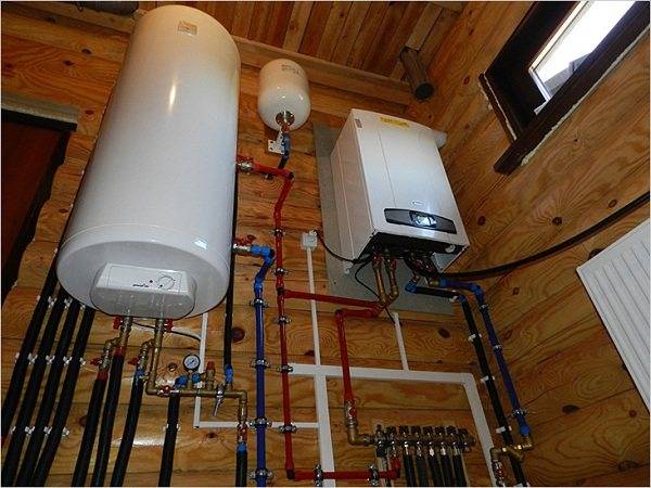 Durchlauferhitzer oder elektrischer Warmwasserbereiter - was besser ist, die Vor- und Nachteile dieser Typen