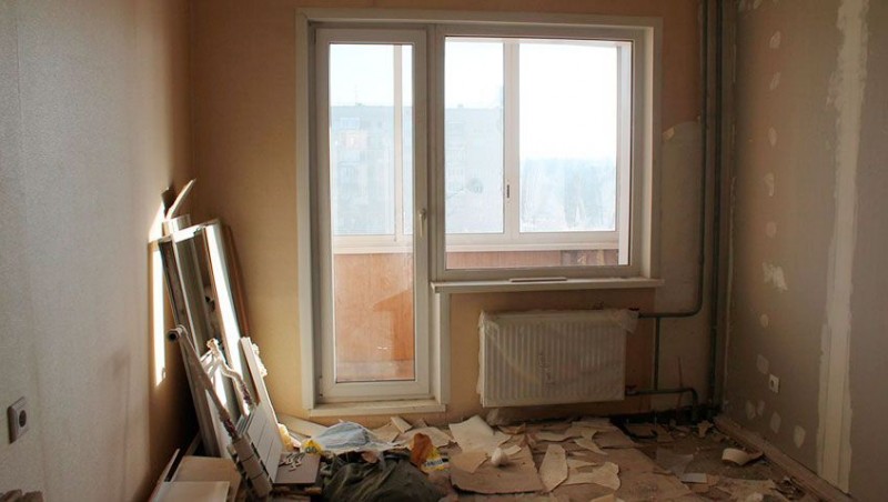 Elektricitet og vandforsyning begyndte at blive tilsluttet til det hus i Izhevsk, der blev udsat for en eksplosion