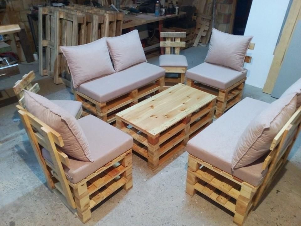So stellen Sie mit Ihren eigenen Händen Möbel aus Paletten (Paletten) her: Schritt-für-Schritt-Anleitungen, Montagediagramme usw. + Fotos und Videos