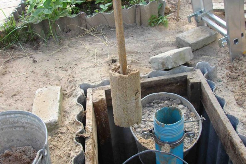 So pumpen Sie einen Brunnen nach dem Bohren: richtige Pumptechnik + häufige Fehler