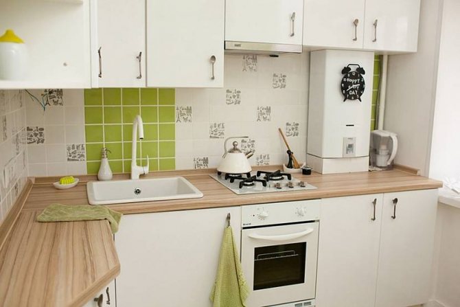 So verstecken Sie eine Gasleitung in der Küche: Dekorationsmethoden