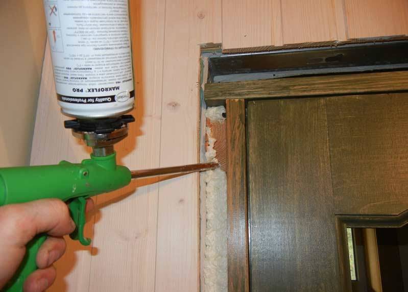 Indvendige døre: installationsguide + tips til installation af indvendige døre
