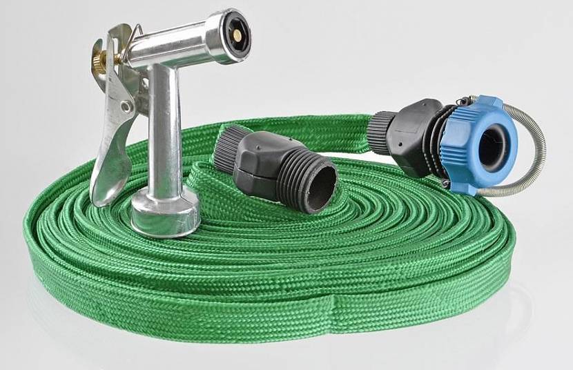 Welche Gartenschläuche eignen sich am besten zum Gießen: Typen, Größen, Verwendungsregeln