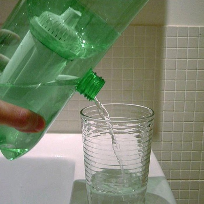 Wie macht man einen Wasserfilter mit eigenen Händen und was wird dafür benötigt?