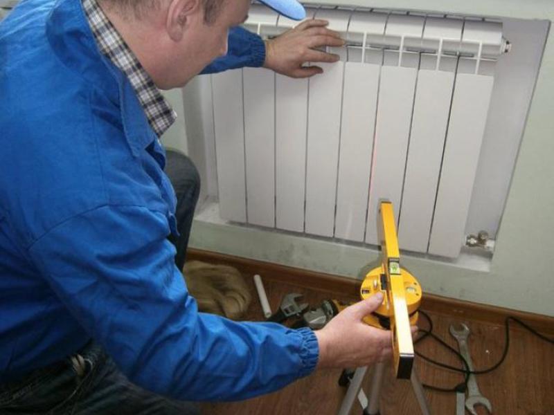 Heizbatterien in einer Wohnung austauschen: Selber machen oder Wohnungsamt