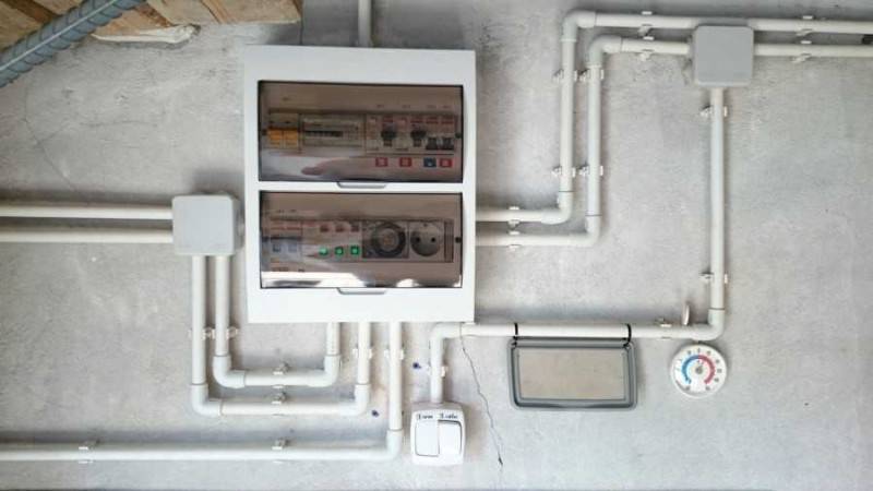 Gør-det-selv frakobling af elpanel: aktuelle diagrammer + detaljerede monteringsvejledninger