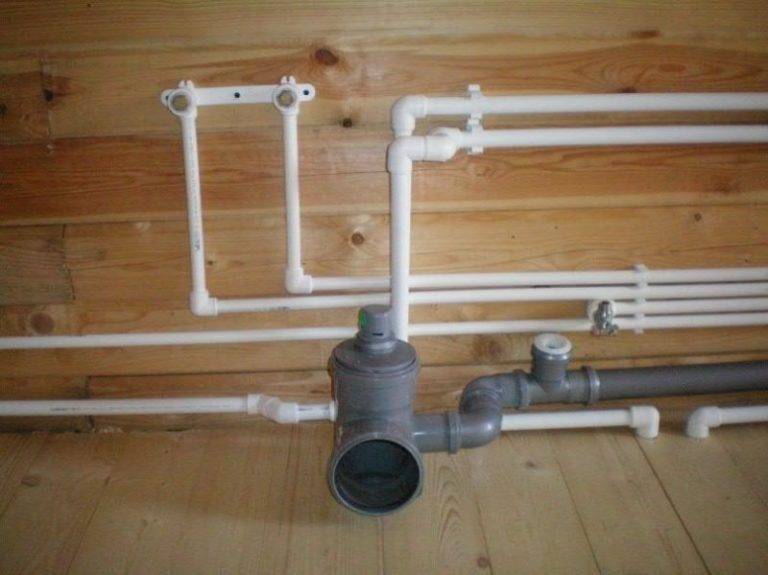 Do-it-yourself-Polypropylen-Installation: Installation von Kunststoffrohrinstallationen
