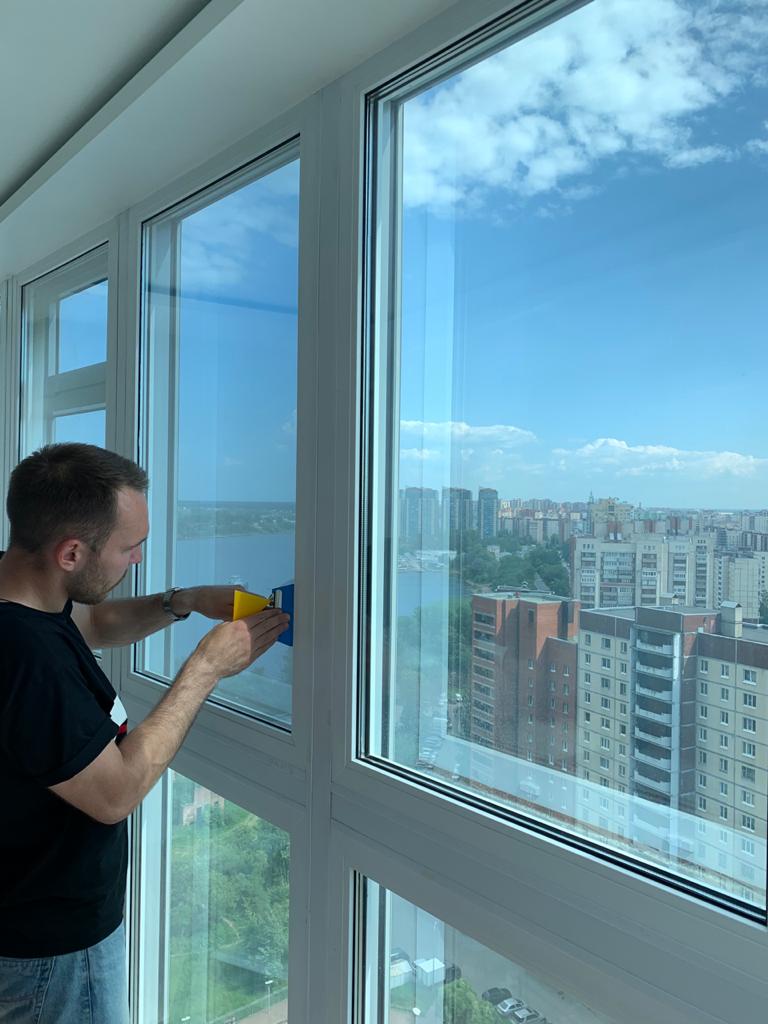 Varmereflekterende film til vinduer - princip for betjening og montering