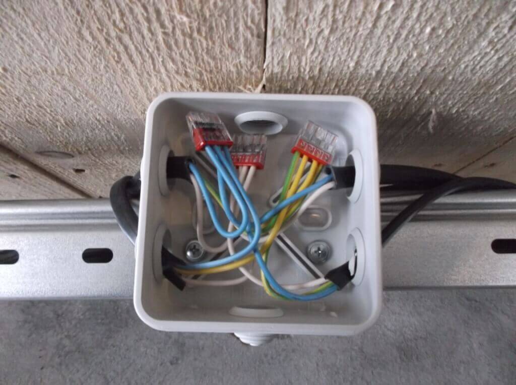 Anschlussdose für elektrische Verkabelung