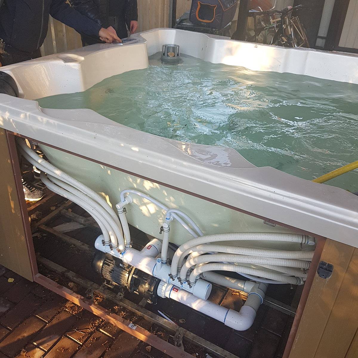 Whirlpool reparieren: Whirlpools, Düsen und Pumpe zum Selbermachen, wie man im Badezimmer einschaltet, Wartung, Whirlpool-Reparatur zum Selbermachen: 4 Schritte - Innenarchitektur und Wohnungsrenovierung zum Selbermachen