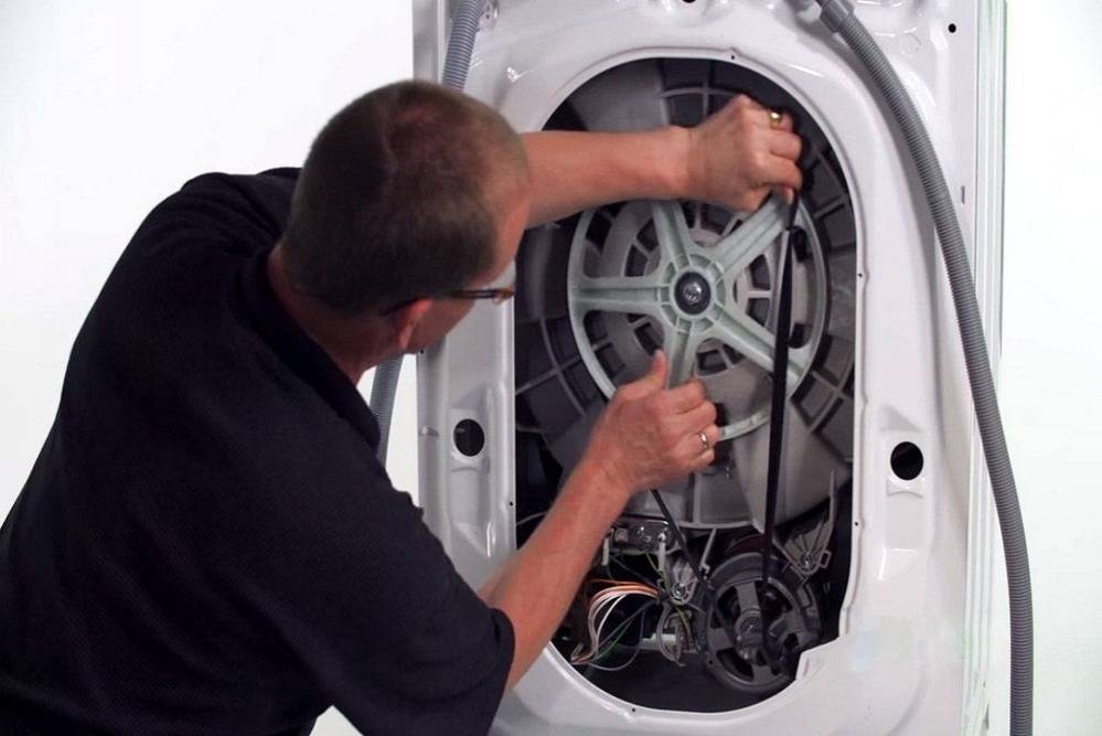 Die Trommel dreht sich nicht in der Indesit-Waschmaschine: mögliche Gründe. Warum nimmt die Waschmaschine Wasser auf, dreht aber nicht die Trommel?
