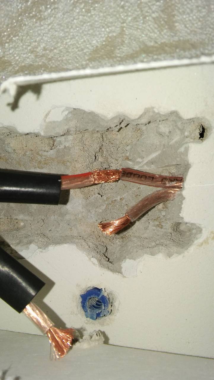 So finden und reparieren Sie einen Kabelbruch in der Wand: Methoden im Überblick