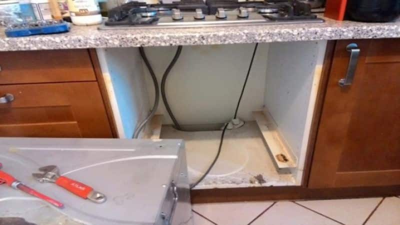 Anschließen eines Gasherds an einen Elektroofen: Installationsverfahren + Anschlussregeln und -vorschriften